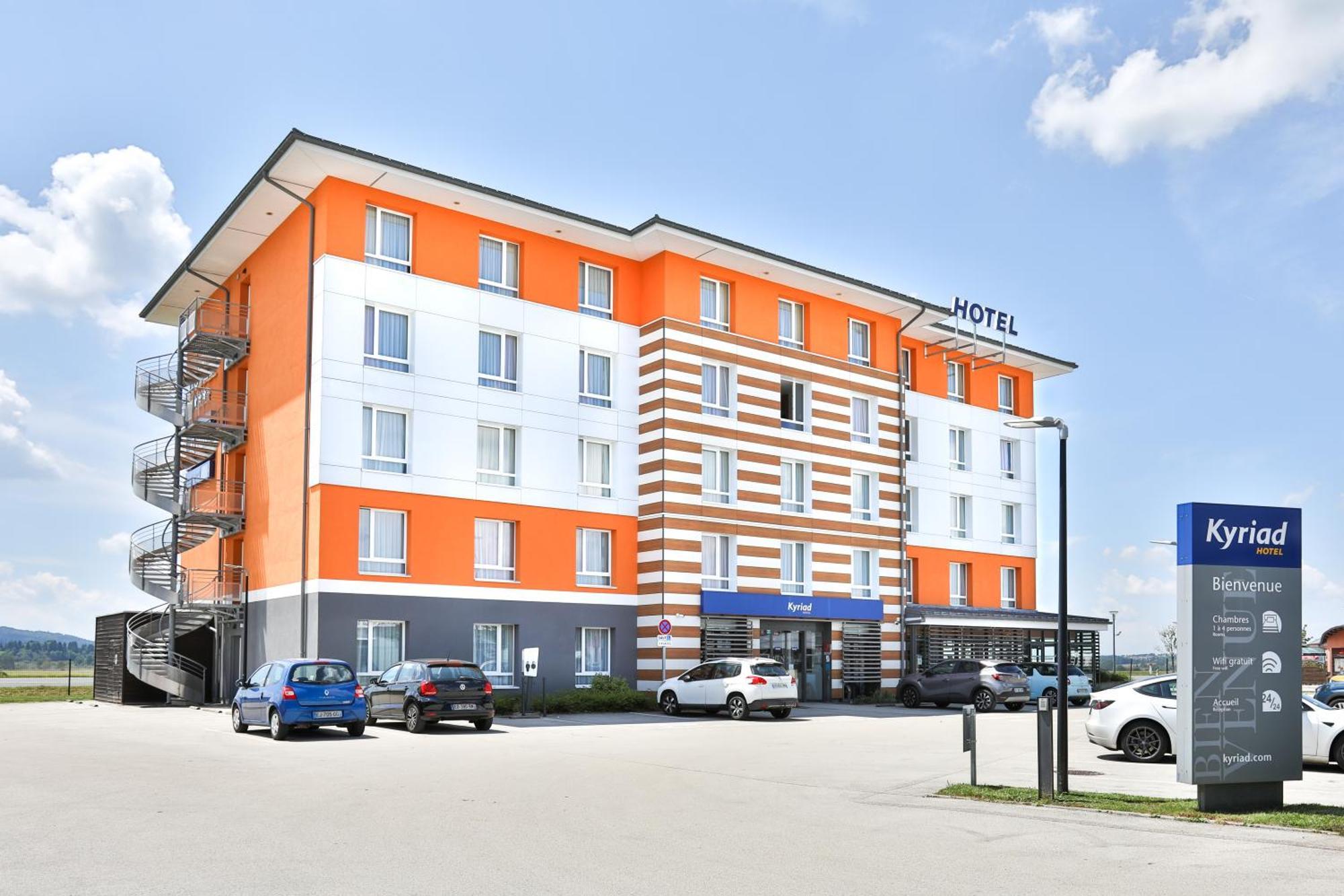 Kyriad Pontarlier Hotel Exterior photo